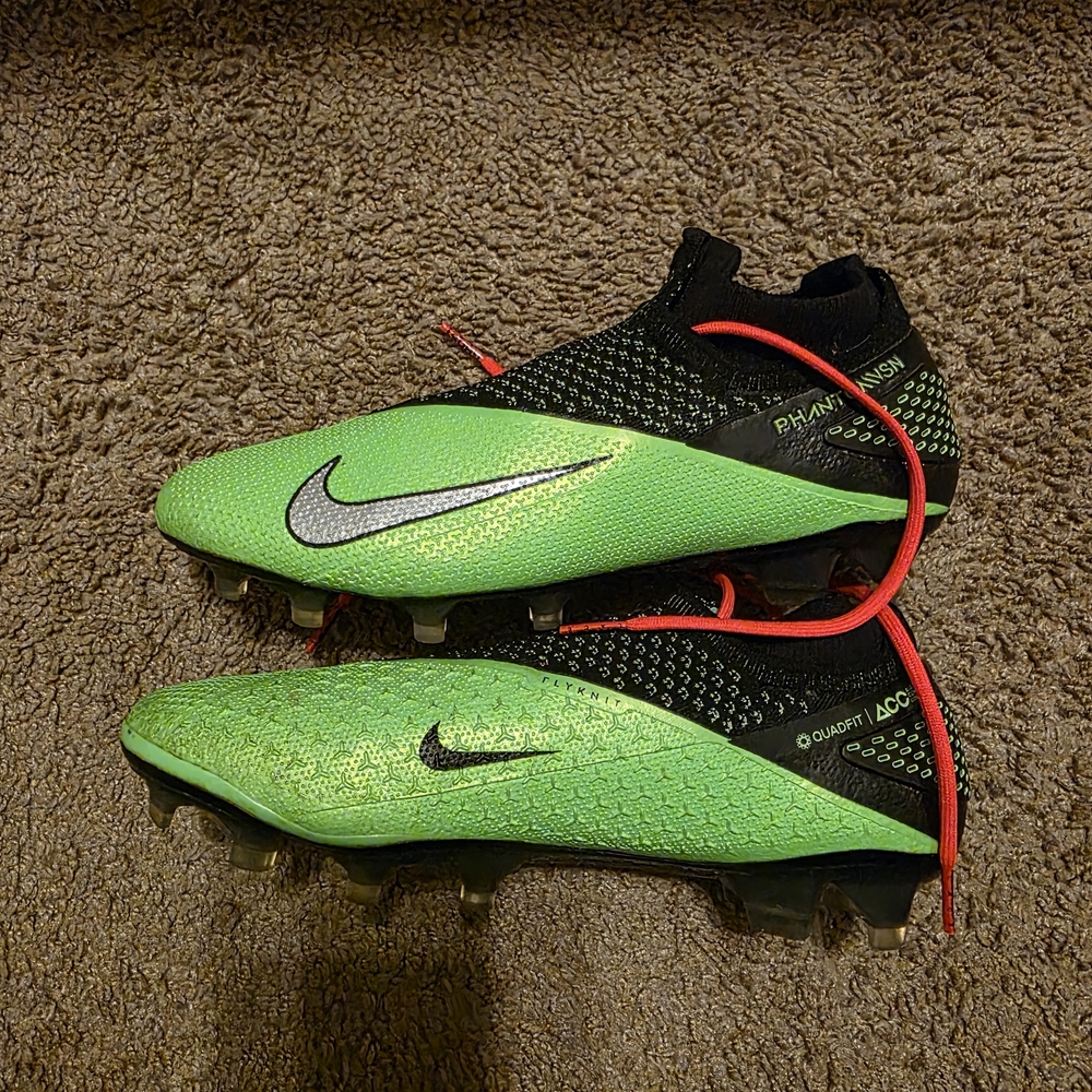 Nike Phantom Vision Elite Green Soccer Cleats